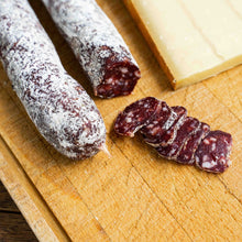 Charger l'image dans la galerie, Saucisson de Cerf sauvage nature - 200g